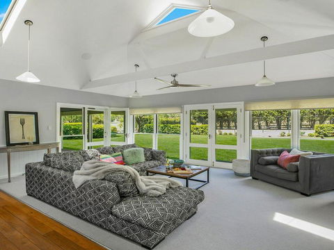 Gerron Park - Country Luxe, Tennis Court And Pool - Kingaroy Accommodation 3