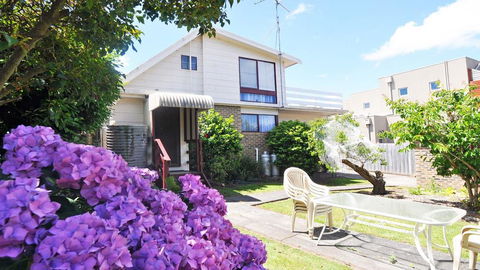 GETAWAY ON GARDEN - FREE WIFI - PET FRIENDLY (OUTSIDE ONLY) - Kingaroy Accommodation 3