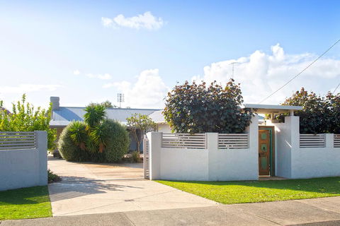 GIFFORD HOUSE - Kingaroy Accommodation 1