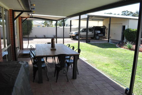 Glencoe Getaway - Kingaroy Accommodation 2