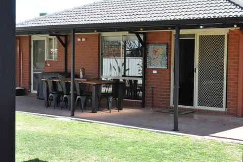 Glencoe Getaway - Kingaroy Accommodation 3