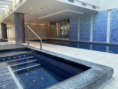 GLENELG Five Stars - Kingaroy Accommodation 1