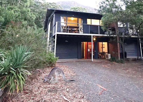 Glengarriff Townhouse 2 - Kingaroy Accommodation 1