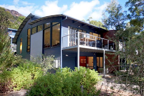 Glengarriff Townhouse 2 - Kingaroy Accommodation 0