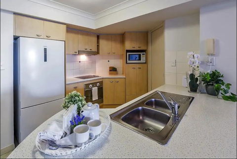 Gold Coast Apartment At Sandcastles On Broadwater - Kingaroy Accommodation 1