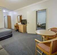 Golden Guitar Motor Inn - Kingaroy Accommodation