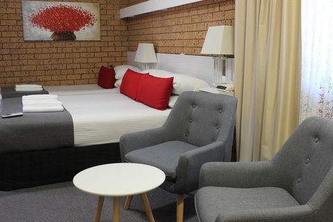Golden Harvest Motor Inn Moree - Kingaroy Accommodation 0