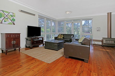 GOLF 39 MOLLYMOOK BEACH - Kingaroy Accommodation 2