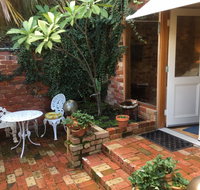 Gorgeous studio 2 minutes from the heart of Subiaco - Kingaroy Accommodation