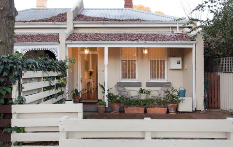 Gorgeous Subiaco Cottage - Kingaroy Accommodation 0