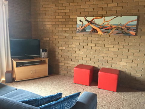 Gowings Of Mallacoota - Kingaroy Accommodation 1