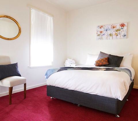 Grand Central Hotel - Kingaroy Accommodation 2