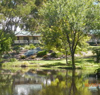 Granite Gardens Cottages  Lake Retreat - Kingaroy Accommodation