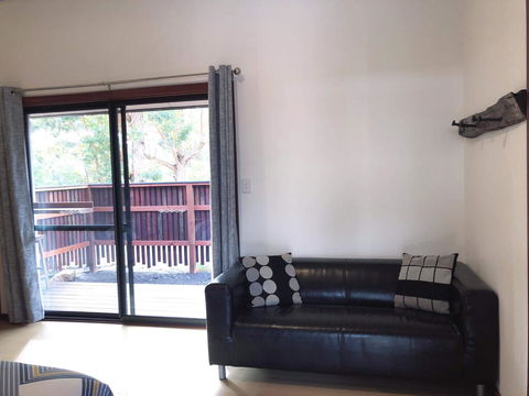 GRAPE JUICE STUDIOs 4km To Town And Surfers Point - Kingaroy Accommodation 1