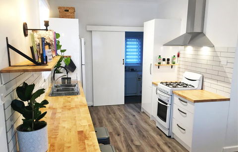 Great Comfort & Style In Central Location - Kingaroy Accommodation 1