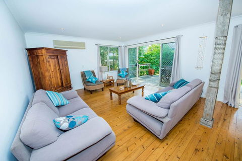 Gretel Cl 4 - Nelson Bay - Kingaroy Accommodation 1