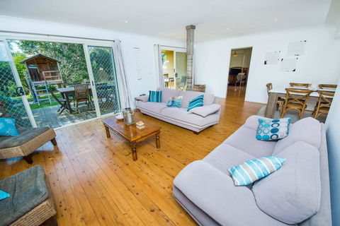 Gretel Cl 4 - Nelson Bay - Kingaroy Accommodation 2