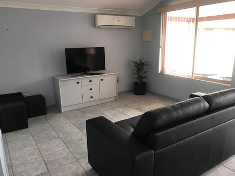 Guesthouse On Dolphin - Kingaroy Accommodation 0