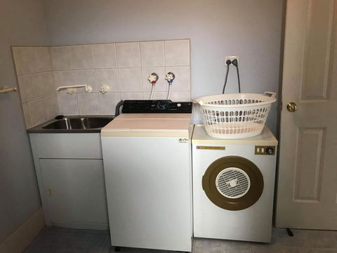 Guesthouse On Dolphin - Kingaroy Accommodation 1