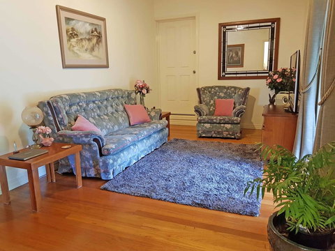 Gumtree House Montville - Kingaroy Accommodation 2