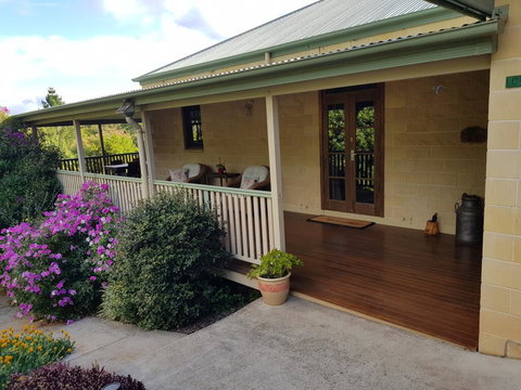 Gumtree House Montville - Kingaroy Accommodation 0