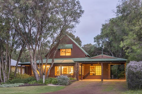 Havy's Home - Kingaroy Accommodation 0