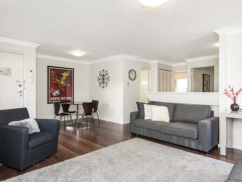 Hay St - Subi - Kingaroy Accommodation 3