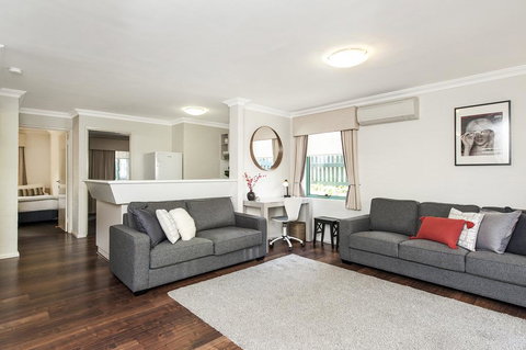 Hay St - Subi - Kingaroy Accommodation 2