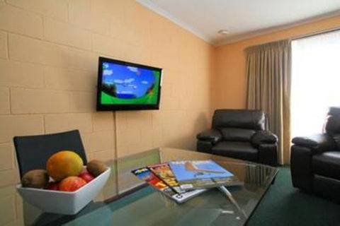 Heemskirk Motor Hotel - Kingaroy Accommodation 3