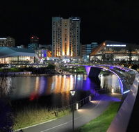 Hello Adelaide Motel and Apartments - Kingaroy Accommodation