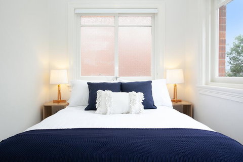 Heritage Home Metres From Manly Beaches And Dining - Kingaroy Accommodation 2