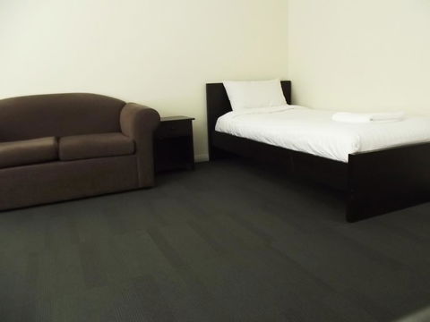 Heyfield Railway Hotel - Kingaroy Accommodation 2