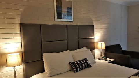 Hibiscus Lakeside Motel - Kingaroy Accommodation 2