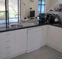 Hidden Grove Retreat - Kingaroy Accommodation