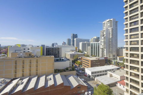 High In The Sky Executive - Kingaroy Accommodation 1