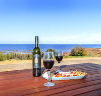 High Tide - Wallaroo Beachfront Property - Pet-Friendly - Kingaroy Accommodation