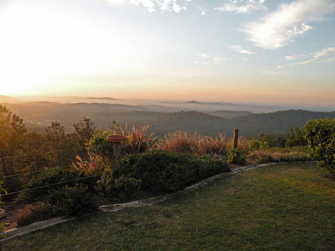 Highwood Park B&B Guest Lodge - Kingaroy Accommodation 1