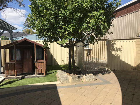 Hillarys Family Holiday Home - Kingaroy Accommodation 3