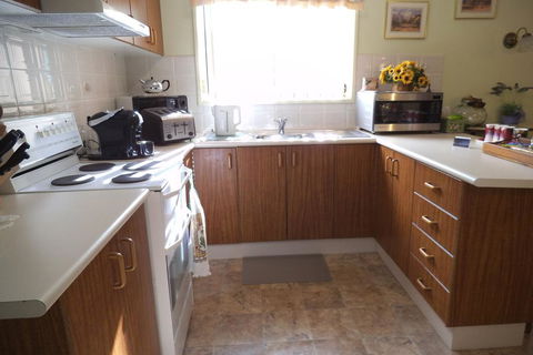 Hillview B & B Forbes - Kingaroy Accommodation 1