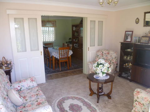 Hillview B & B Forbes - Kingaroy Accommodation 0