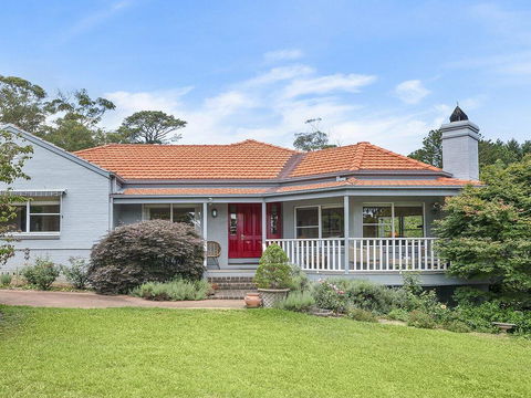 Hillview Cottage - Classic Country Comfort And Charm - Kingaroy Accommodation 0