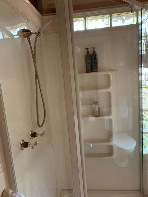 Holly Cottage - Kingaroy Accommodation 1