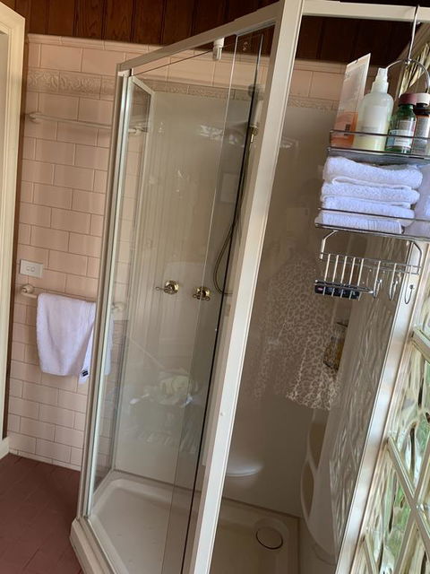 Holly Cottage - Kingaroy Accommodation 2