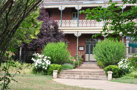 Holmhurst Guest House - Kingaroy Accommodation 2