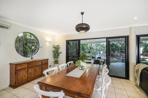 Home Away From Home, 38 Redwood Avenue, Marcus Beach, Noosa Area - Kingaroy Accommodation 3
