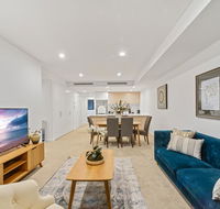 HomeHotel New and Comfort 3 Bedrooms security Apt - Kingaroy Accommodation