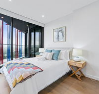HomeHotel-Luxury Home High Rise with View. - Kingaroy Accommodation