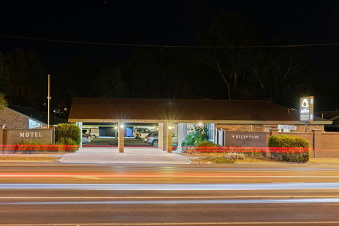 Homestead Motor Inn & Apartments - Kingaroy Accommodation 0