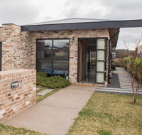 Jamila - Kingaroy Accommodation