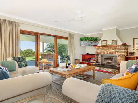 Jaspers Brush - Tranquil Gardens & Stunning Views - Kingaroy Accommodation 2